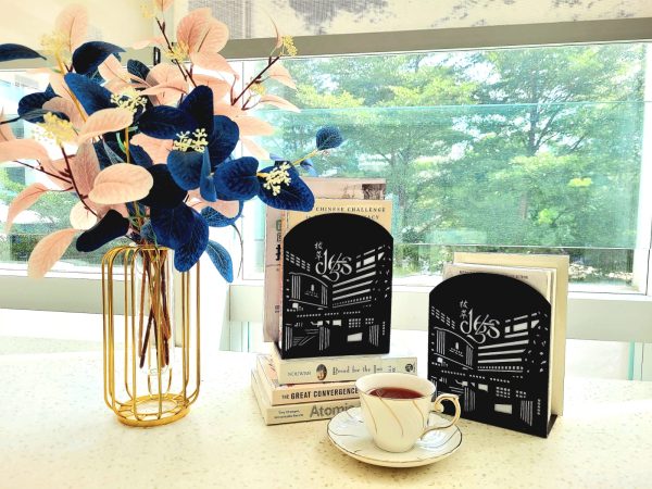 DGS 165th Anniversary Bookends | DGS金屬書座